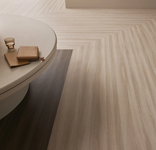 Verlegebild – heterogener Vinylbelag, Eternal Wood Material Colour – 27162 brown infinite oak