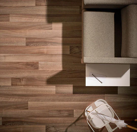 Verlegebild – heterogener Vinylbelag, Eternal Wood Material Colour – 10232 dark walnut